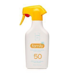 Сонцезахисний крем-спрей для для тіла та обличчя Lavish Care FAMILY SUNSCREEN MILK SPRAY FACE AND BODY SPF 50  300мл 668592 фото